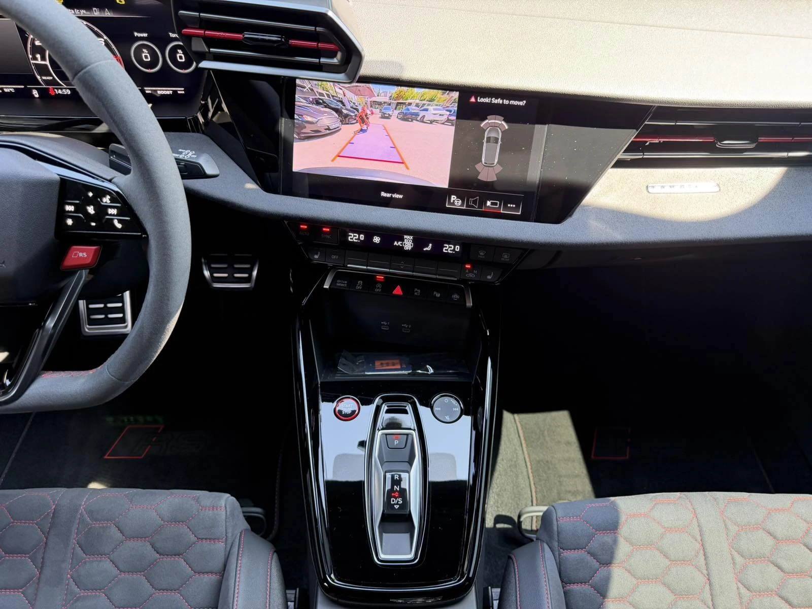 Audi Rs3 SPORTBACK QUATTRO 2.5/CARBON/MATRIX LED, снимка 14 - Автомобили и джипове - 55447823