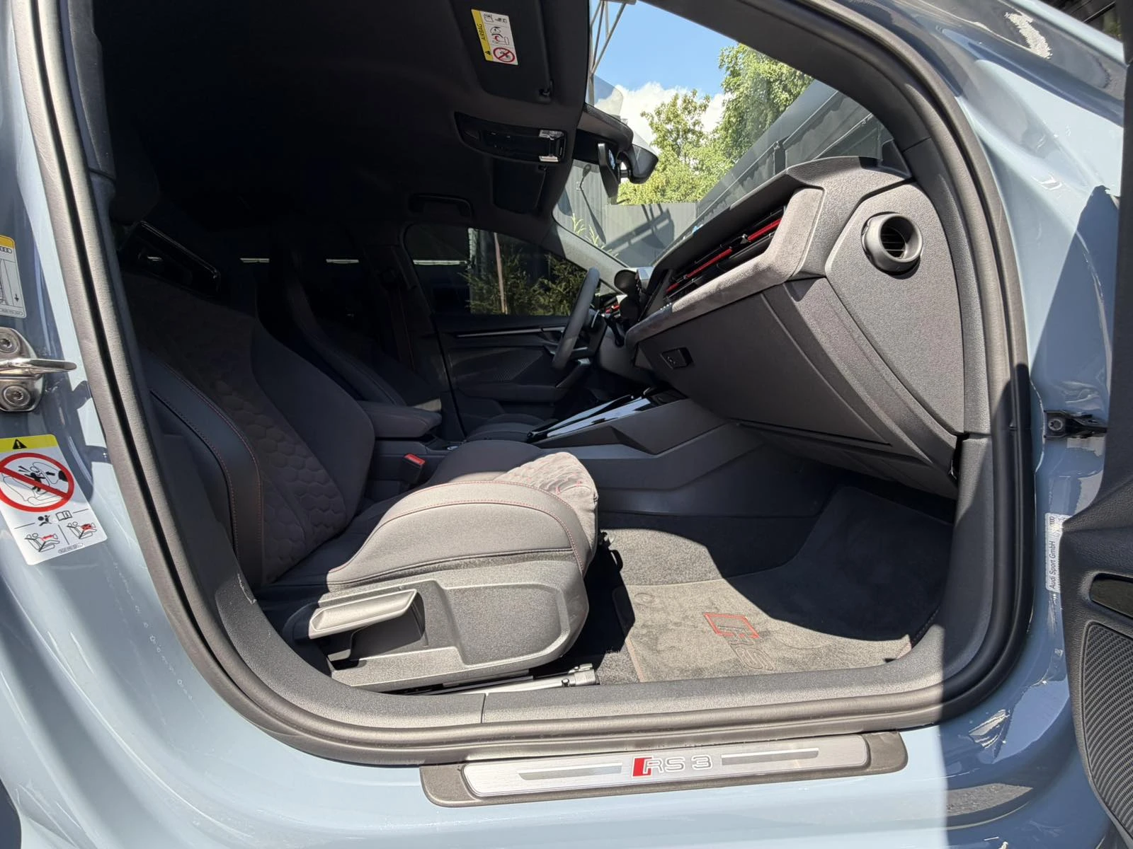 Audi Rs3 SPORTBACK QUATTRO 2.5/CARBON/MATRIX LED, снимка 15 - Автомобили и джипове - 55447823