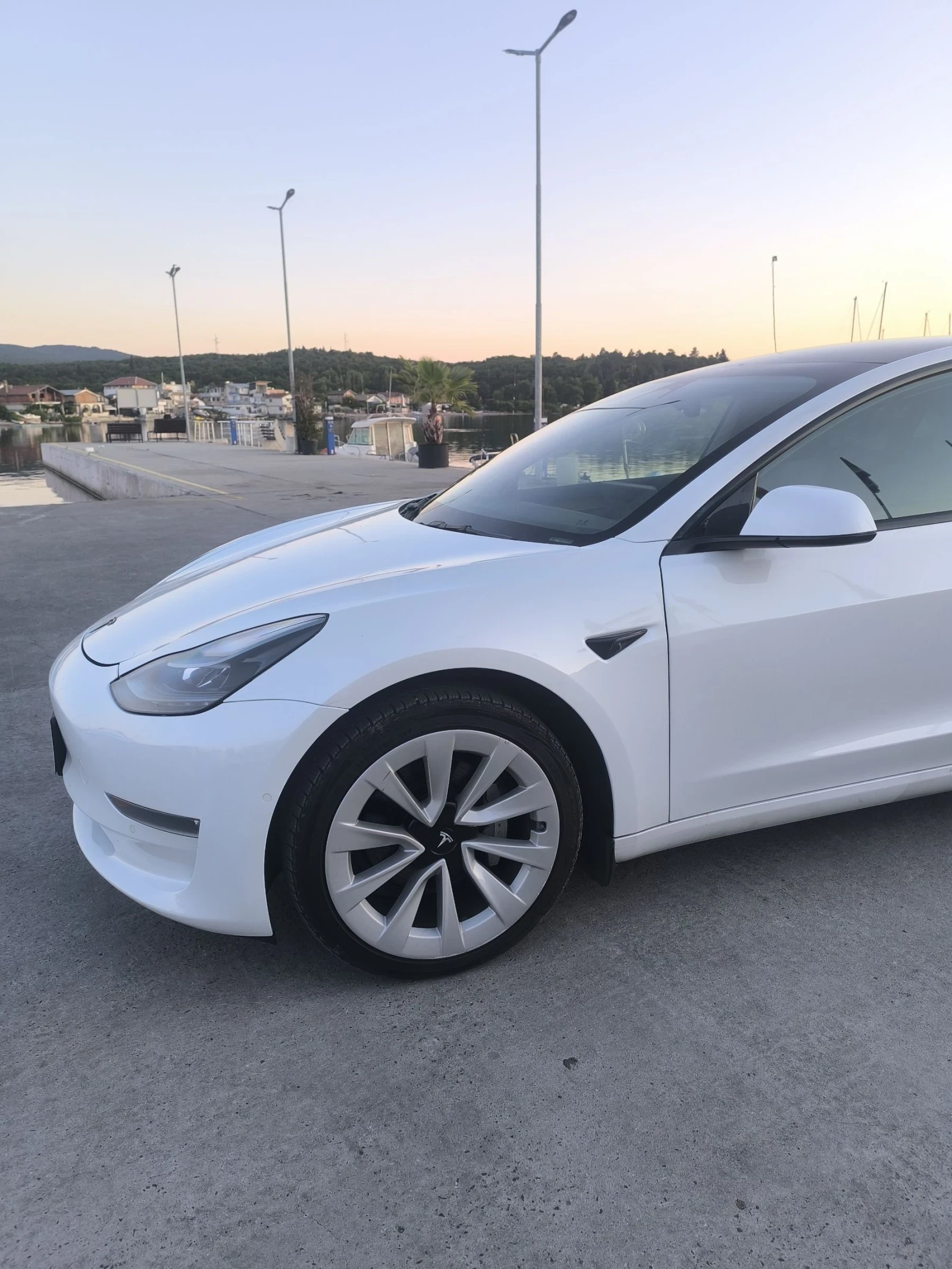 Tesla Model 3 Long Range Dual Motor, снимка 5 - Автомобили и джипове - 55492156