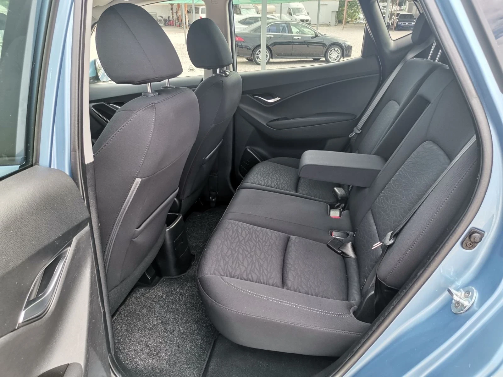 Hyundai Ix20 1.6 16V BLUE DRIVE, снимка 11 - Автомобили и джипове - 56071508