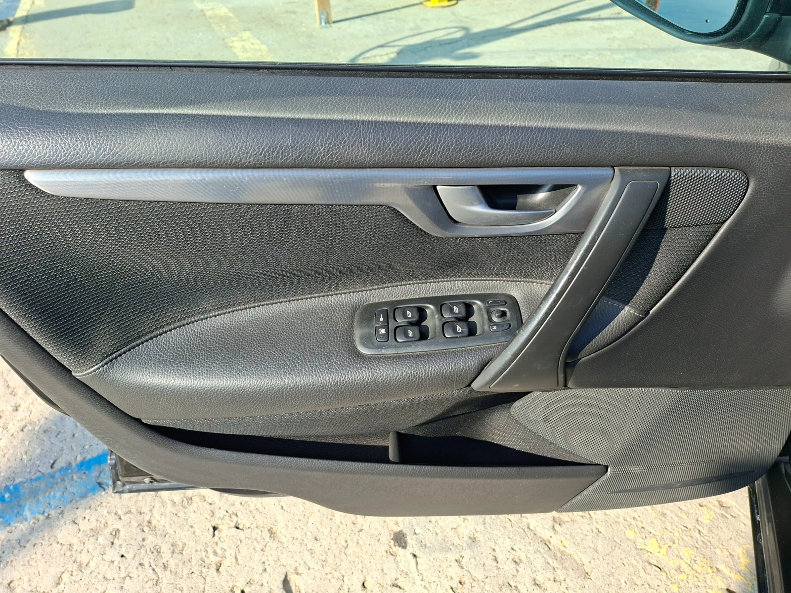 Volvo S60 автоматик, 2.4 D5 163 к.с., от БГ, доказуеми км, снимка 12 - Автомобили и джипове - 56111982