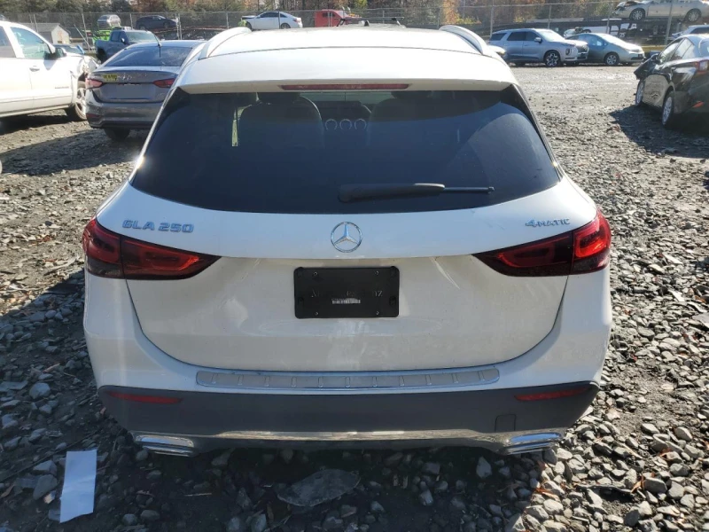 Mercedes-Benz GLA 250 4MATIC, снимка 5 - Автомобили и джипове - 48239751