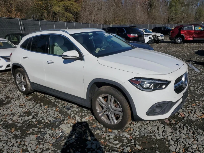 Mercedes-Benz GLA 250 4MATIC, снимка 2 - Автомобили и джипове - 48239751