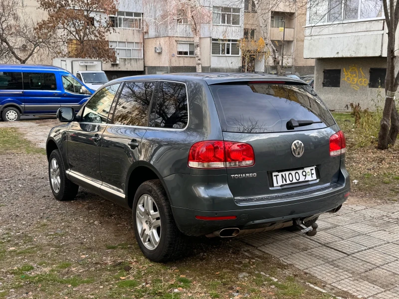 VW Touareg, снимка 3 - Автомобили и джипове - 48270797