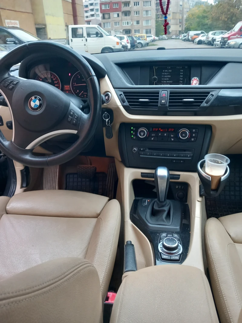 BMW X1, снимка 7 - Автомобили и джипове - 52431573