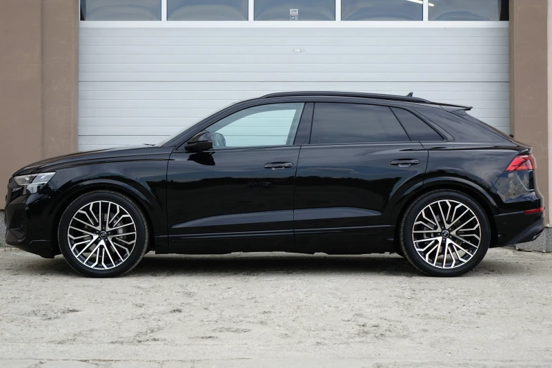 Audi Q8 S-LINE* FACELIFT* OLED LIGHT* HEAD UP DISPLAY* 360, снимка 3 - Автомобили и джипове - 52175752