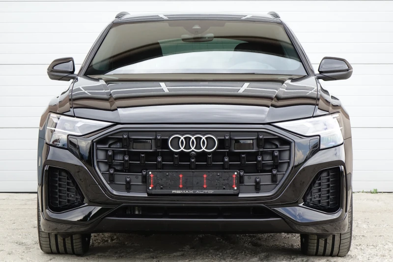 Audi Q8 S-LINE* FACELIFT* OLED LIGHT* HEAD UP DISPLAY* 360, снимка 2 - Автомобили и джипове - 52175752