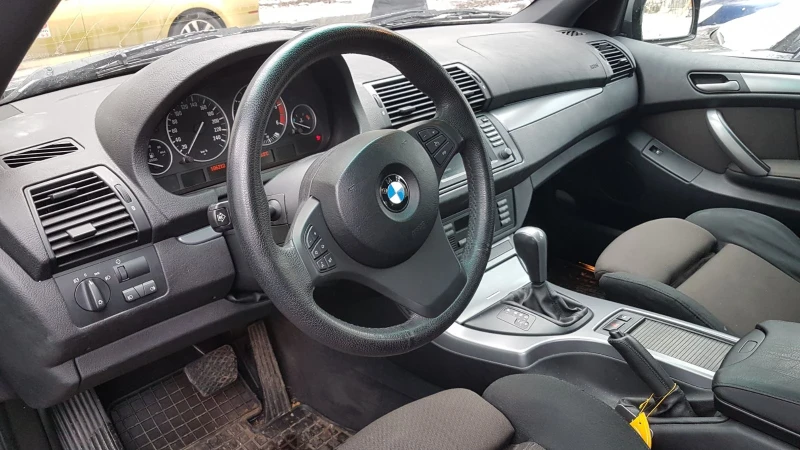 BMW X5, снимка 3 - Автомобили и джипове - 52890781