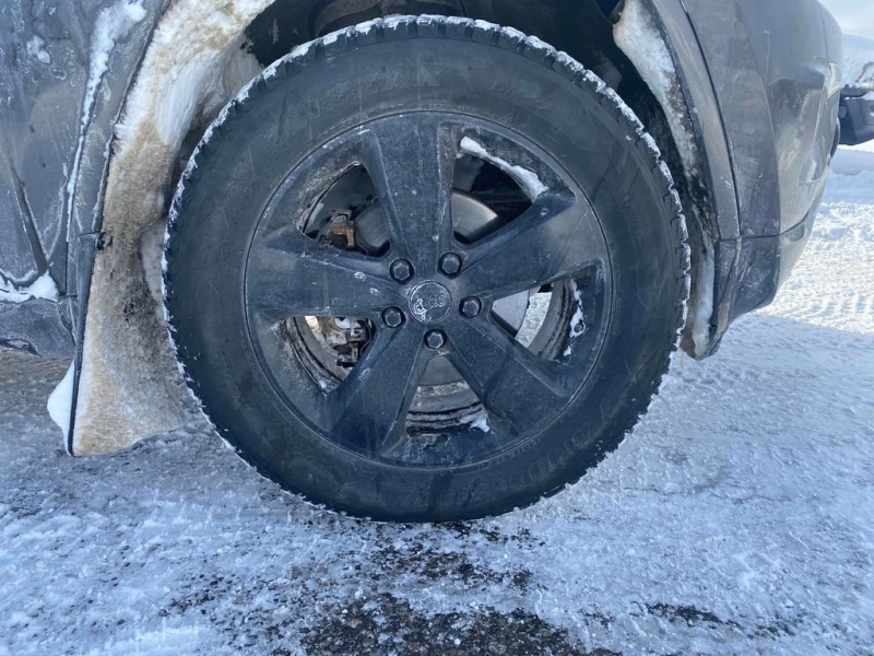 Jeep Grand cherokee * Laredo * CARFAX * , снимка 6 - Автомобили и джипове - 53230480