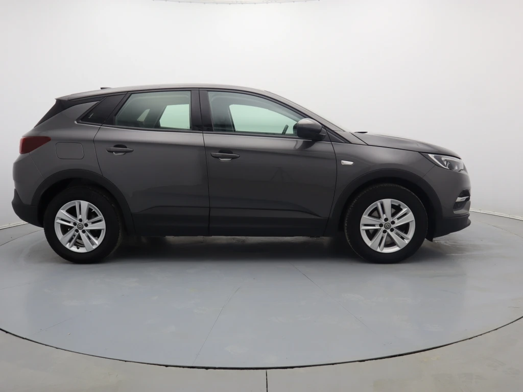 Opel Grandland X 1. 2 Turbo  - изображение 7