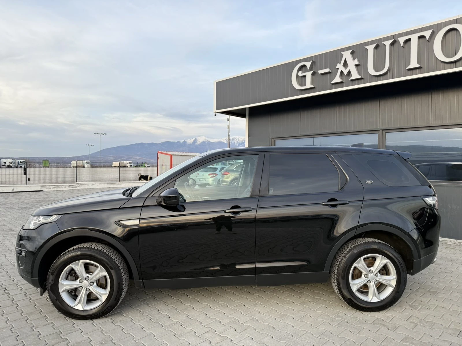 Land Rover Discovery 2.0TD4 - изображение 8