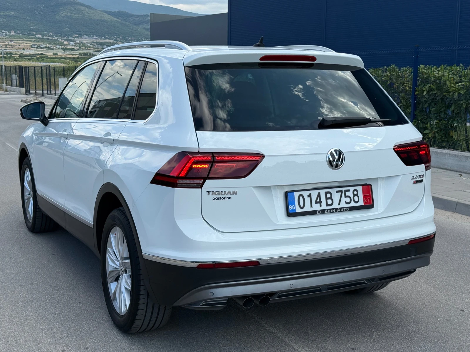 VW Tiguan 2.0TDI 190к.с./4MOTION/157 000км./ПЪЛ.Серв.ИСТОРИЯ - изображение 4
