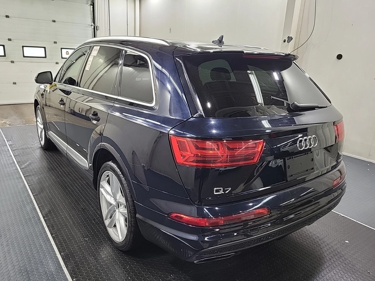 Audi Q7 TECHNIK * CARFAX * АвтоКредит * Цена до България*  - изображение 4