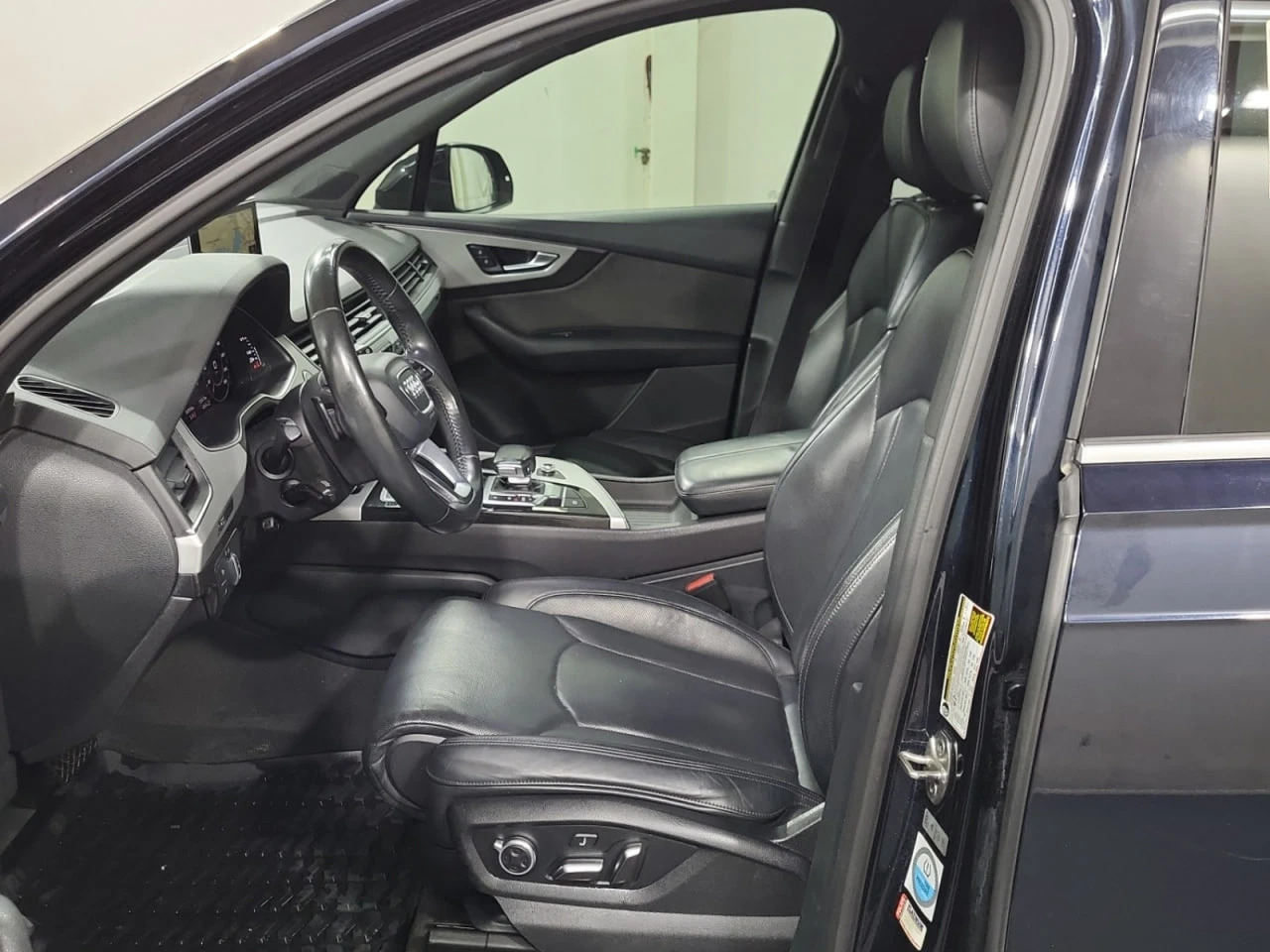 Audi Q7 TECHNIK * CARFAX * АвтоКредит * Цена до България*  - изображение 7