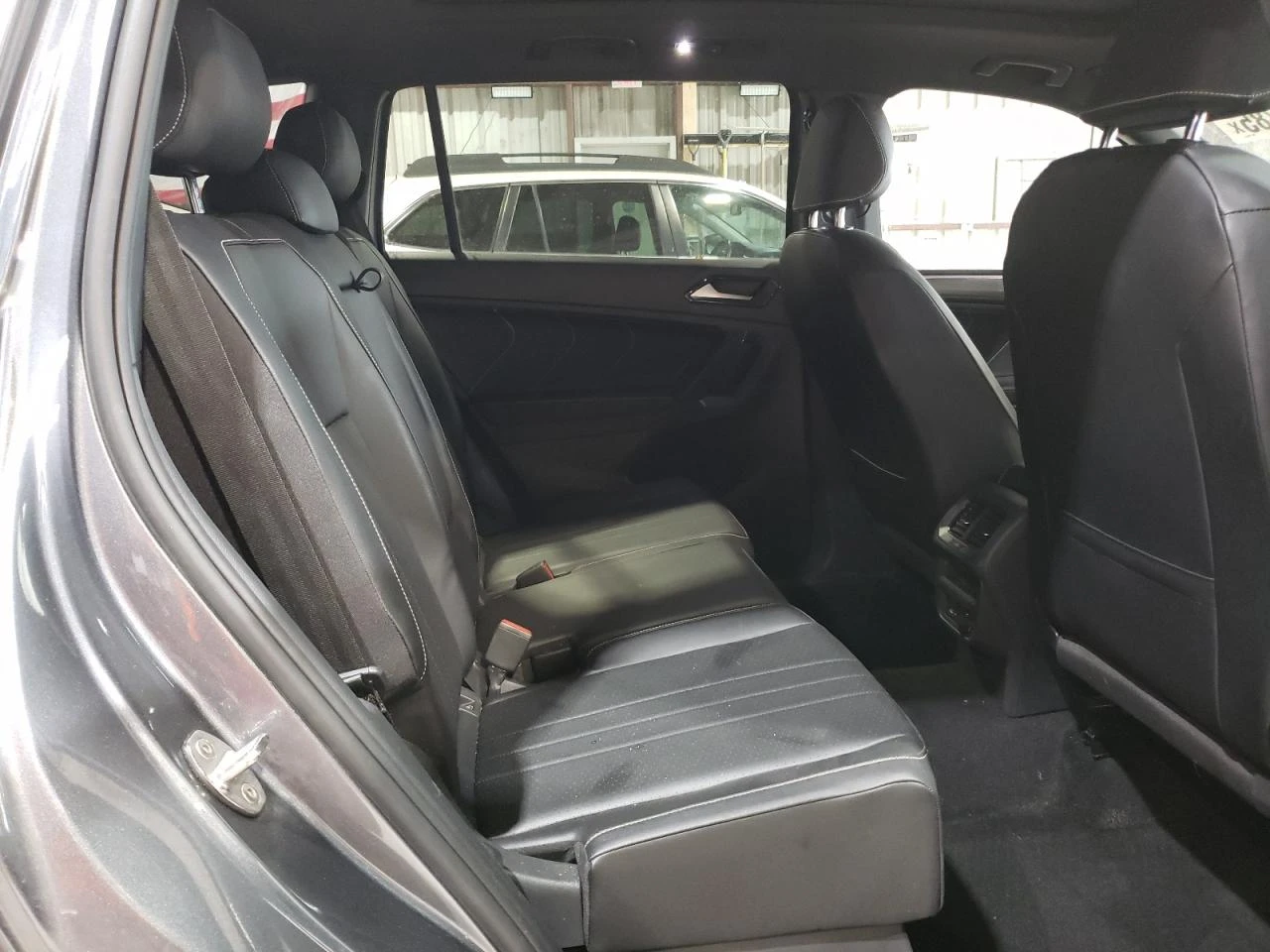 VW Tiguan SE R-LINE BLACK* АВТОКРЕДИТ - изображение 10
