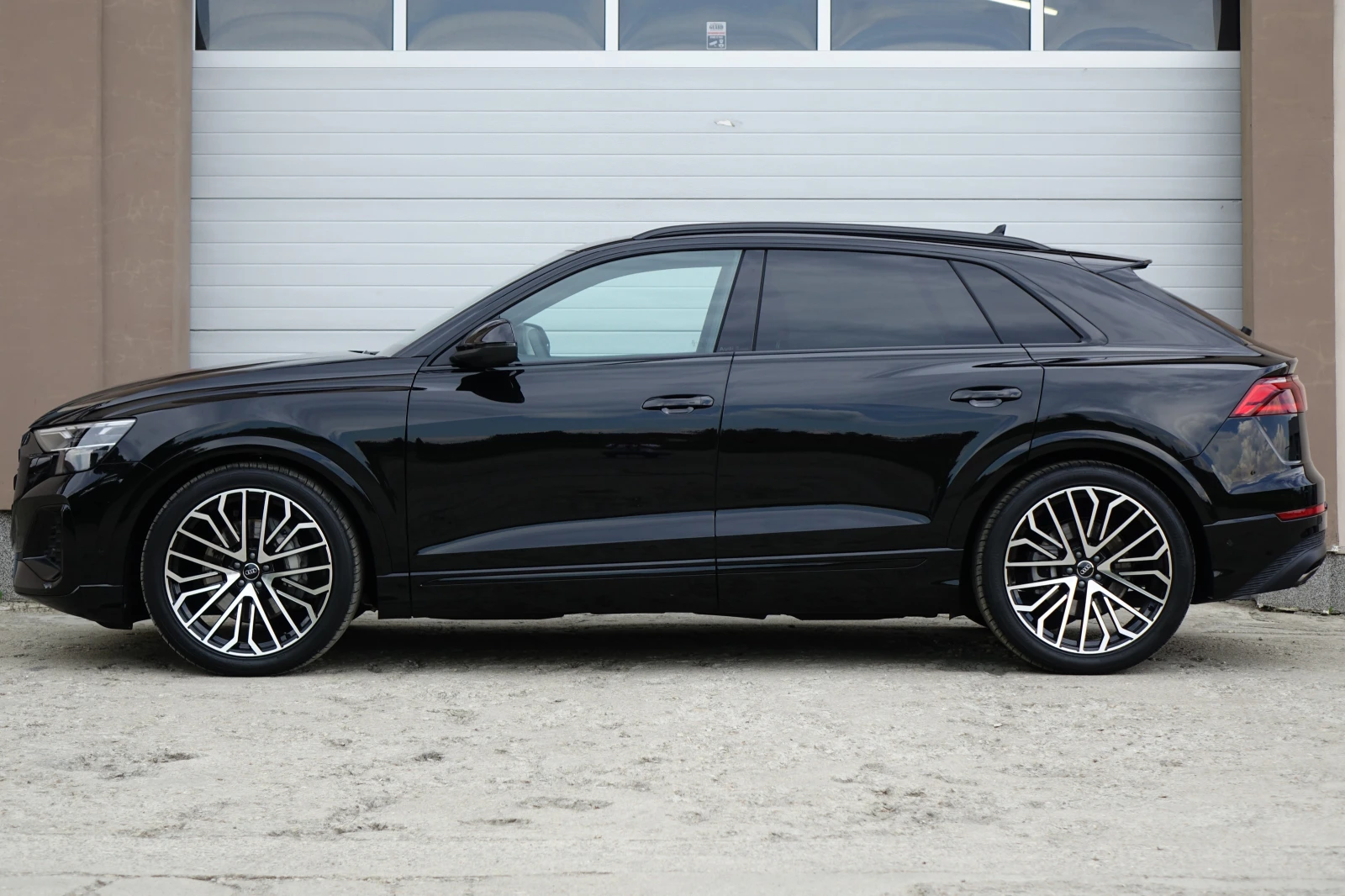 Audi Q8 FACELIFT* OLED LIGHT* HEAD UP DISPLAY* 360*  - изображение 3