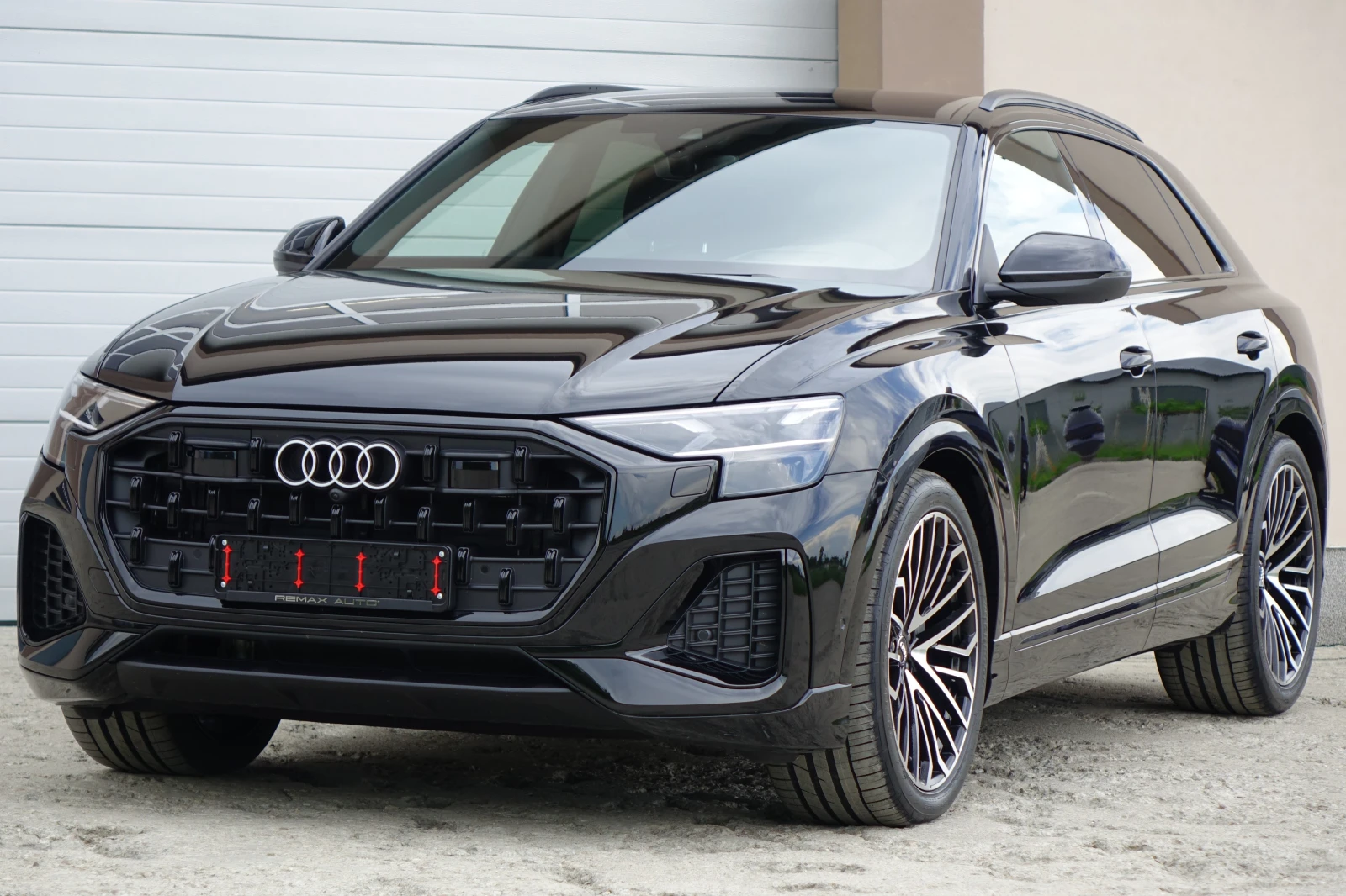 Audi Q8 FACELIFT* OLED LIGHT* HEAD UP DISPLAY* 360*  - изображение 5