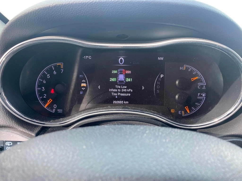 Jeep Grand cherokee * Laredo * CARFAX *  - изображение 8