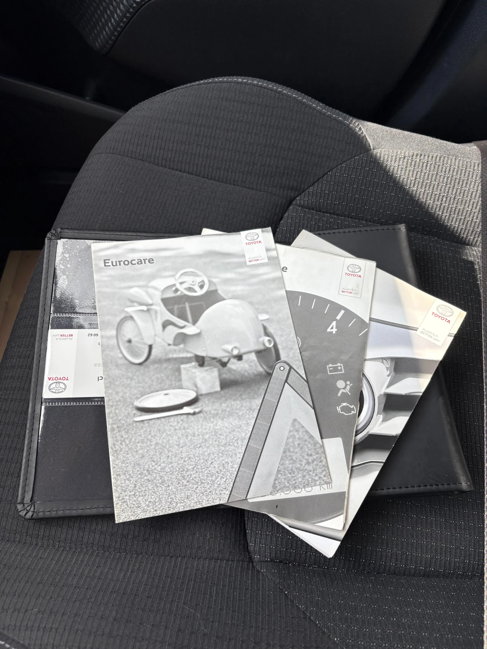 Toyota C-HR 1.8 , снимка 12 - Автомобили и джипове - 53534144