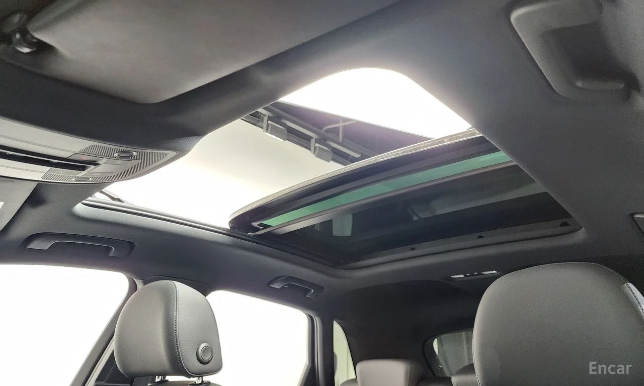 Audi Q3 40TFSI* MATRIX* S* LINE* ПАНОРАМА* LANE* ASSIST* , снимка 15 - Автомобили и джипове - 55009449