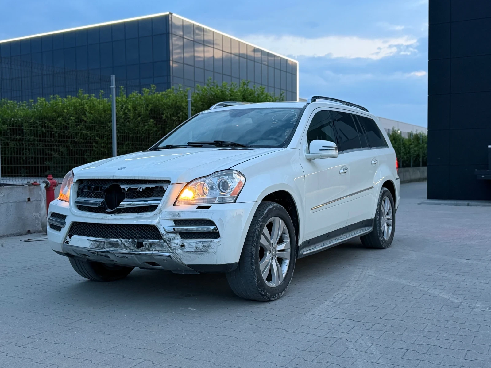 Mercedes-Benz GL 450  4 Matic* Подгрев* Обдух* Face 131860 КМ С История, снимка 4 - Автомобили и джипове - 55283529