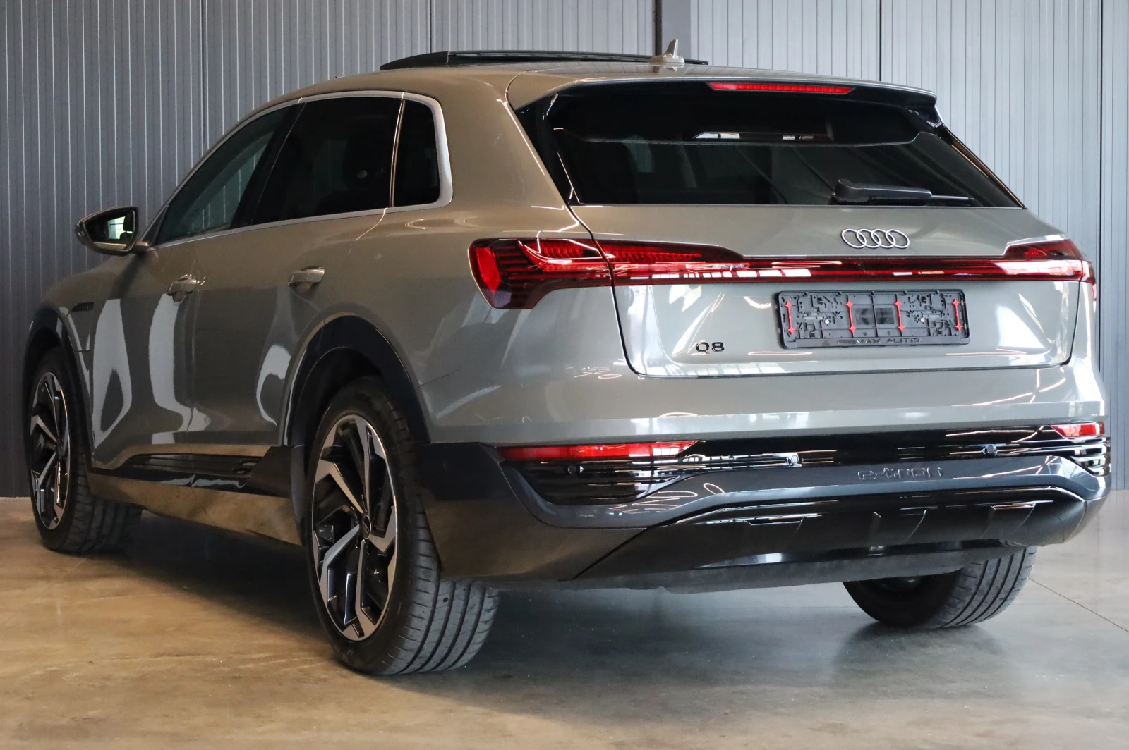 Audi Q8 E-tron 50* 2XS-LINE* FACELIFT* QUATTRO* B&O* , снимка 7 - Автомобили и джипове - 56019951