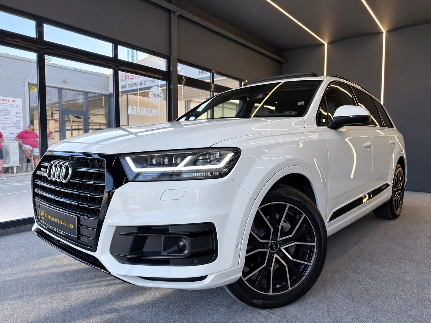 Audi Q7 Quattro * Bose* Pano* Nightvision* Подгрев* ЛИЗИНГ, снимка 3 - Автомобили и джипове - 56131960