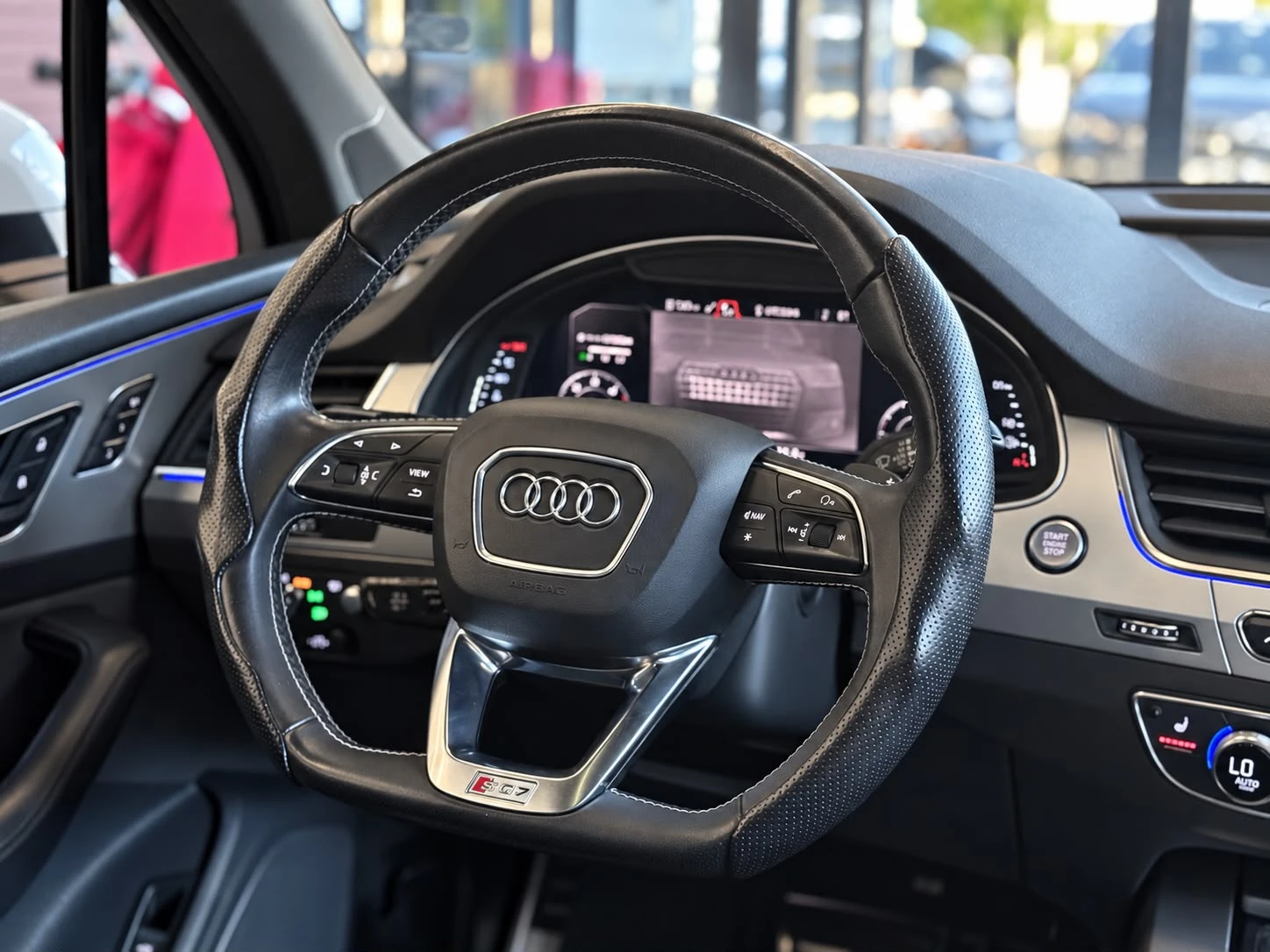 Audi Q7 Quattro * Bose* Pano* Nightvision* Подгрев* ЛИЗИНГ, снимка 10 - Автомобили и джипове - 56131960