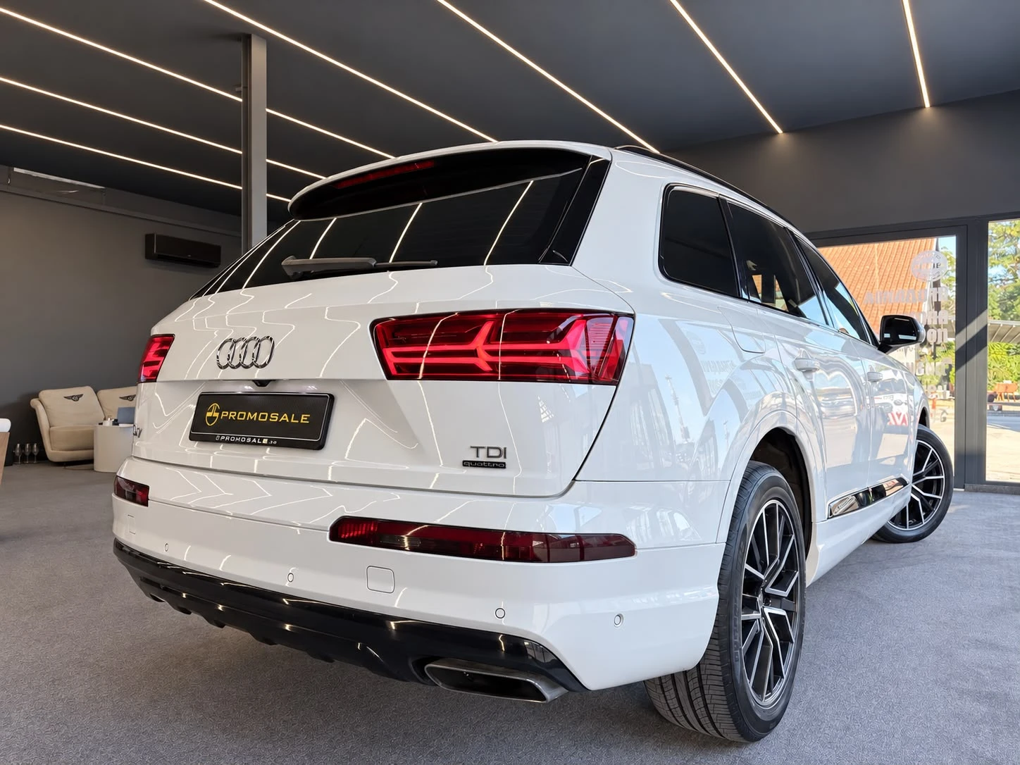 Audi Q7 Quattro * Bose* Pano* Nightvision* Подгрев* ЛИЗИНГ, снимка 6 - Автомобили и джипове - 56131960