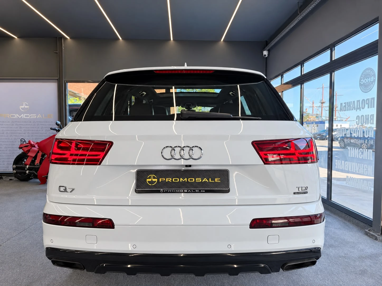 Audi Q7 Quattro * Bose* Pano* Nightvision* Подгрев* ЛИЗИНГ, снимка 5 - Автомобили и джипове - 56131960