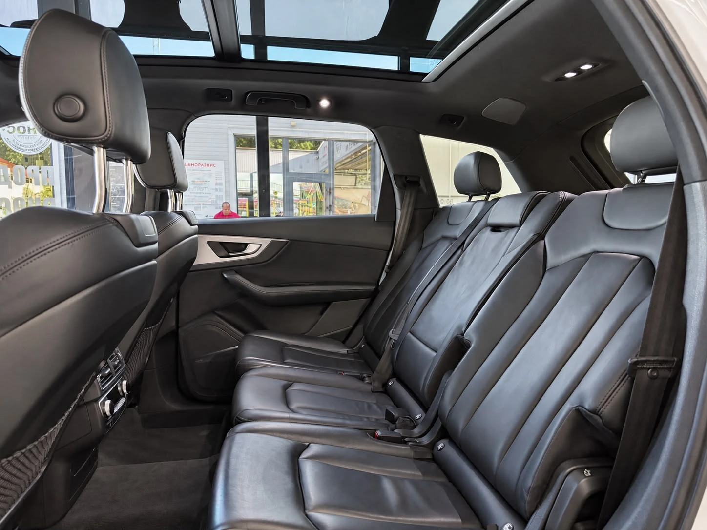 Audi Q7 Quattro * Bose* Pano* Nightvision* Подгрев* ЛИЗИНГ, снимка 14 - Автомобили и джипове - 56131960