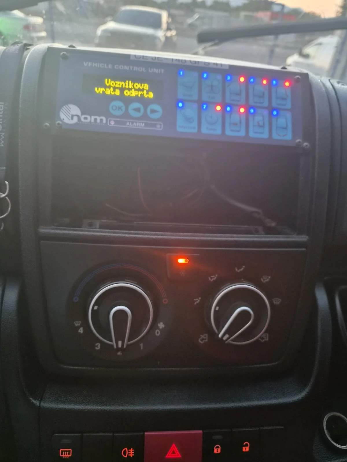 Fiat Ducato ARMORED * 94000km* КАМЕРА* , снимка 11 - Бусове и автобуси - 56076019