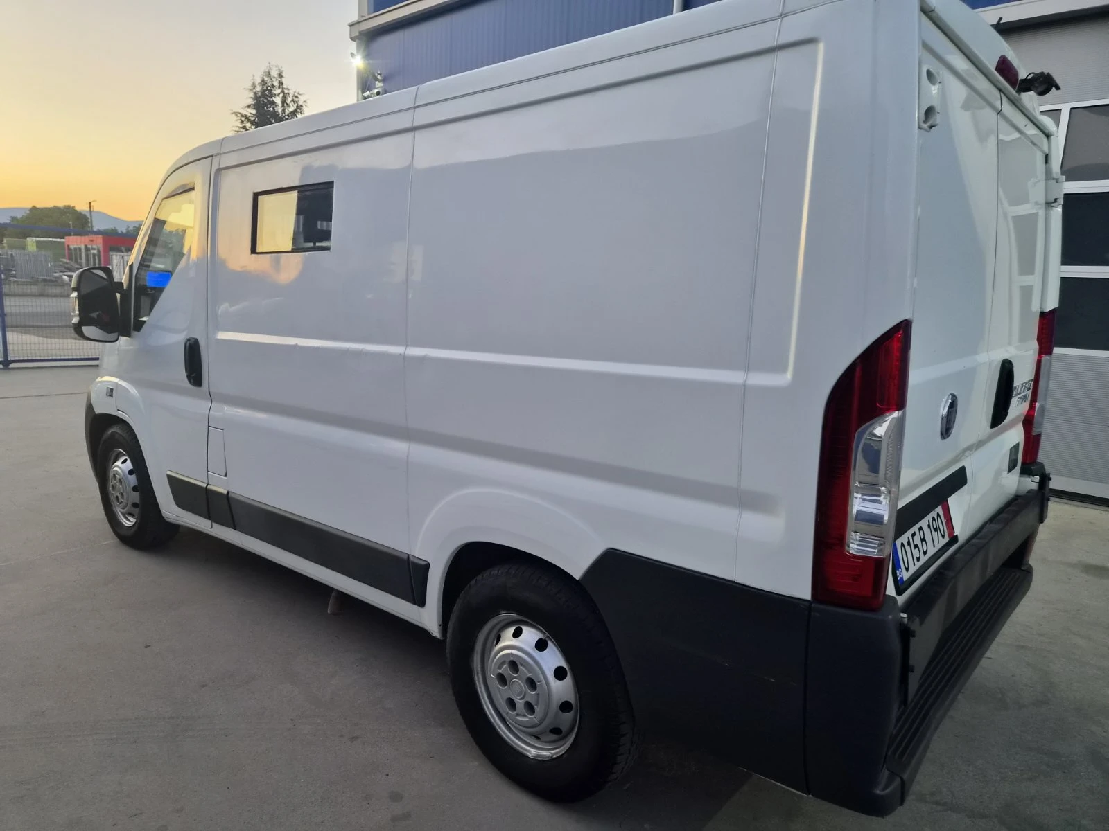 Fiat Ducato ARMORED * 94000km* КАМЕРА* , снимка 17 - Бусове и автобуси - 56076019