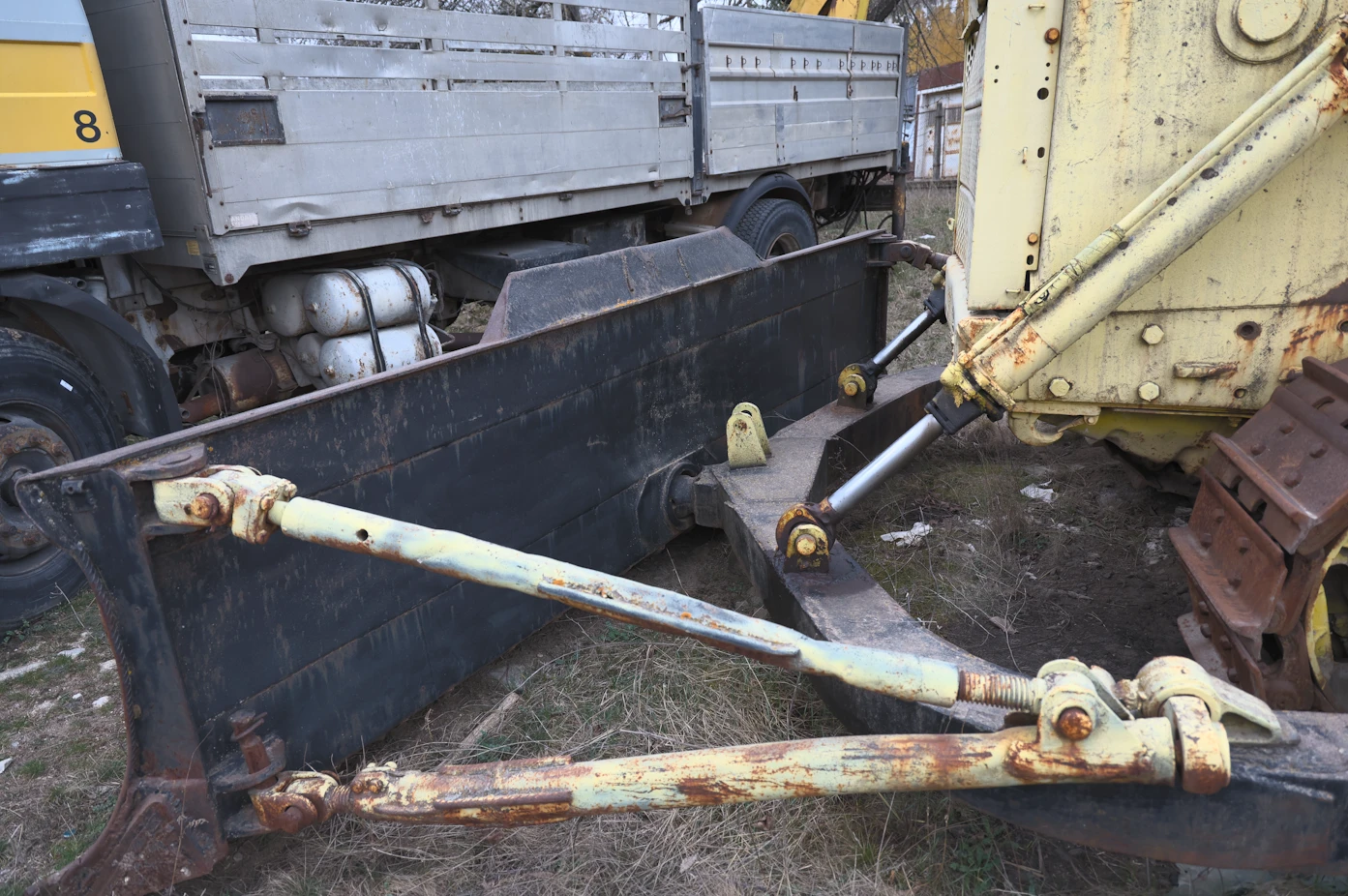 Булдозер Друга T130M4Г, снимка 9 - Индустриална техника - 53955974