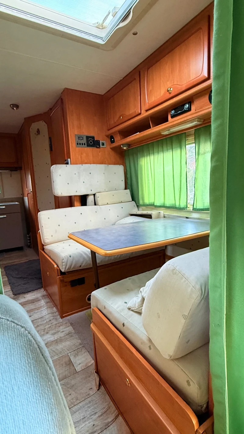 Кемпер Mercedes-Benz Eura Mobil, снимка 6 - Каравани и кемпери - 52933168