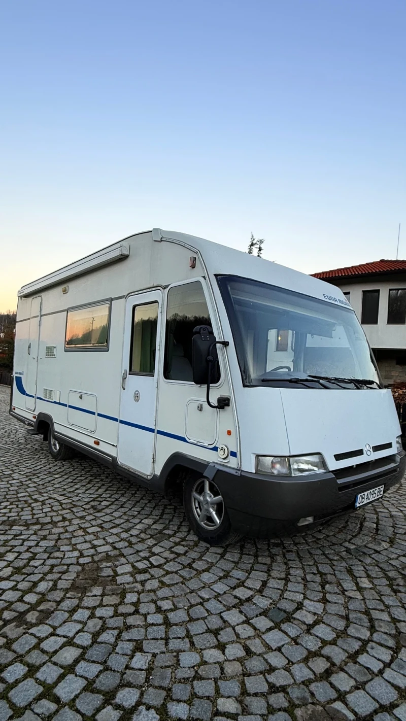 Кемпер Mercedes-Benz Eura Mobil, снимка 14 - Каравани и кемпери - 52933168