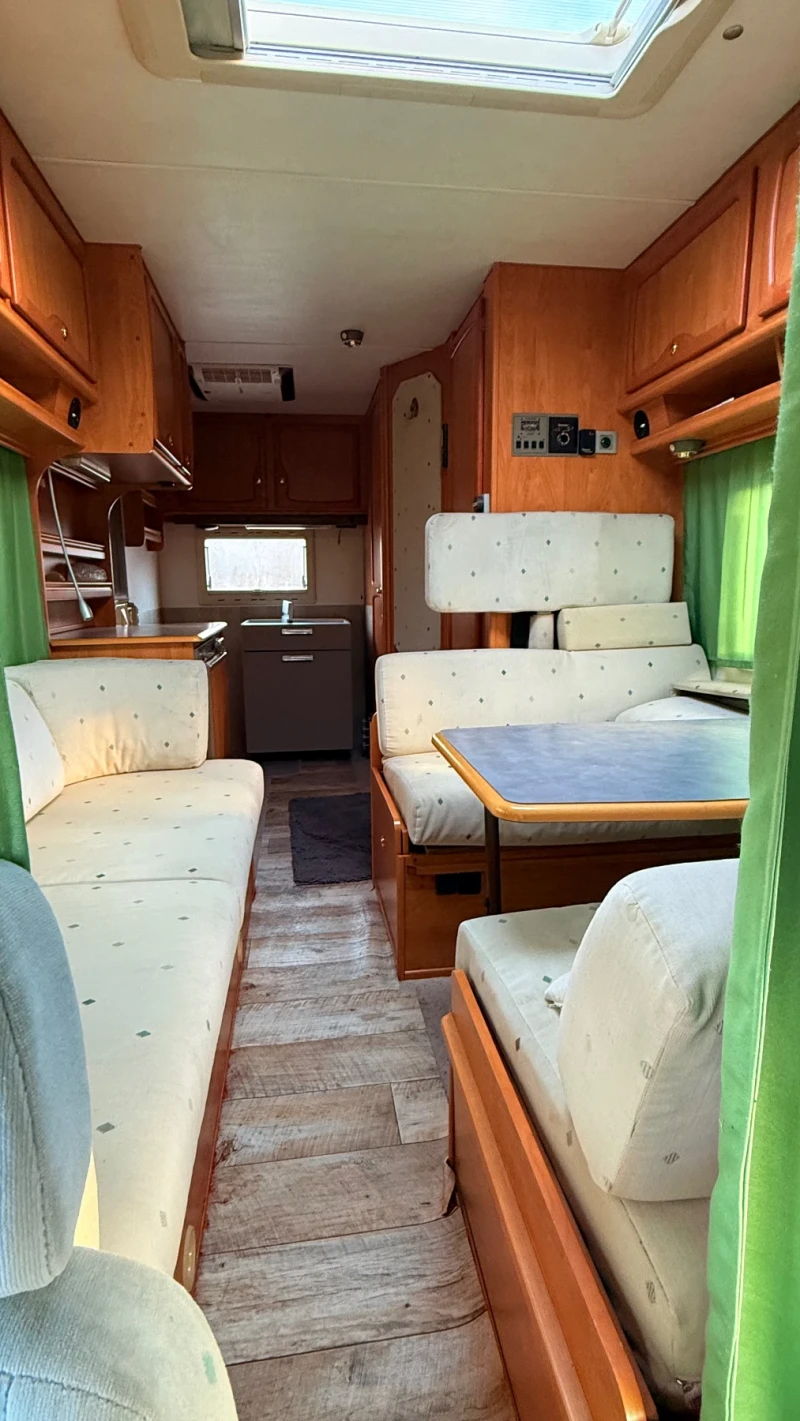 Кемпер Mercedes-Benz Eura Mobil, снимка 4 - Каравани и кемпери - 52933168