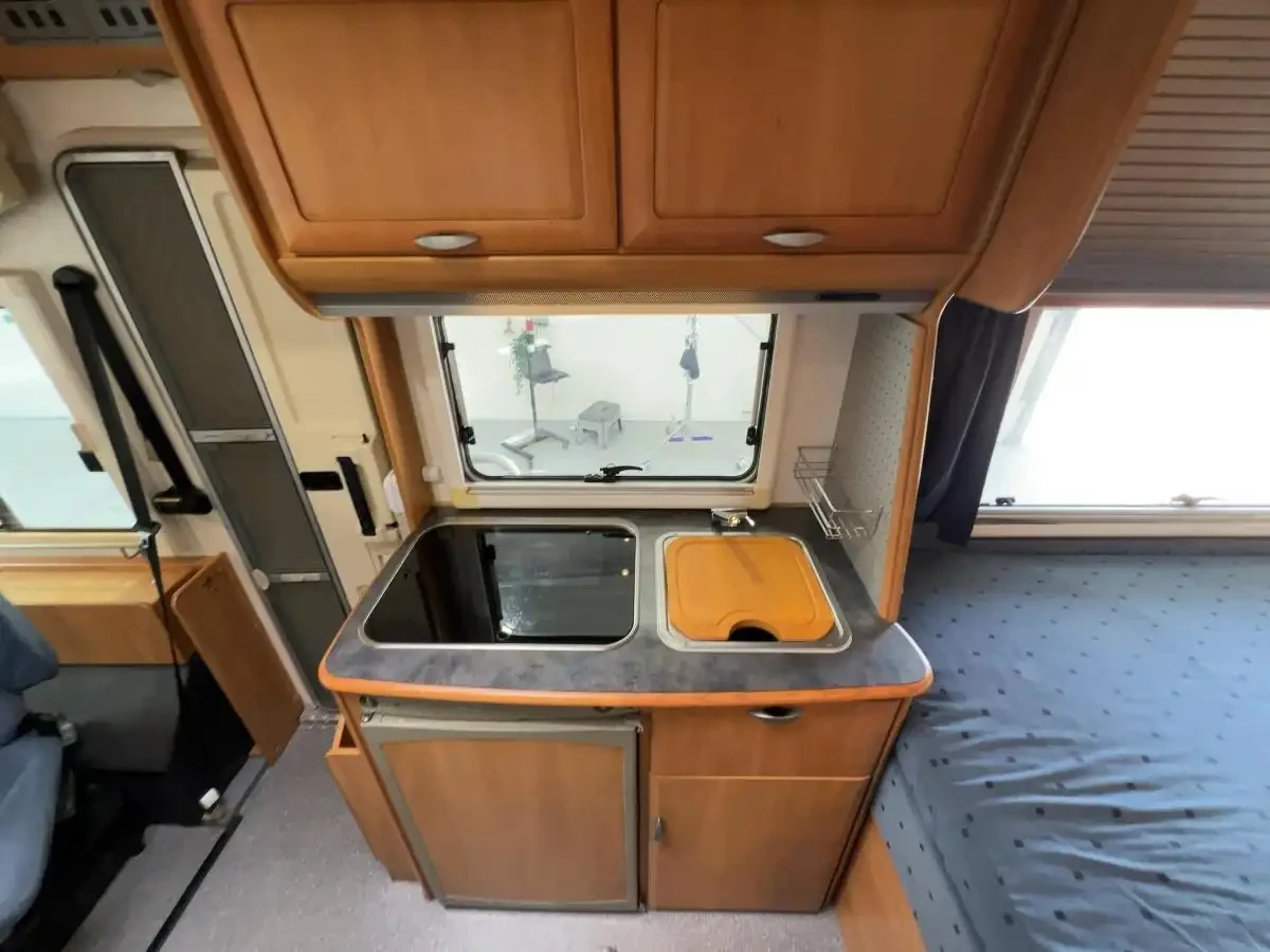 Кемпер HYMER / ERIBA АВТОМАТИК, снимка 11 - Каравани и кемпери - 56125422