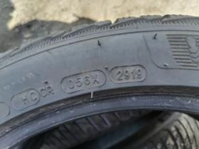 Гуми Зимни 225/40R18, снимка 9