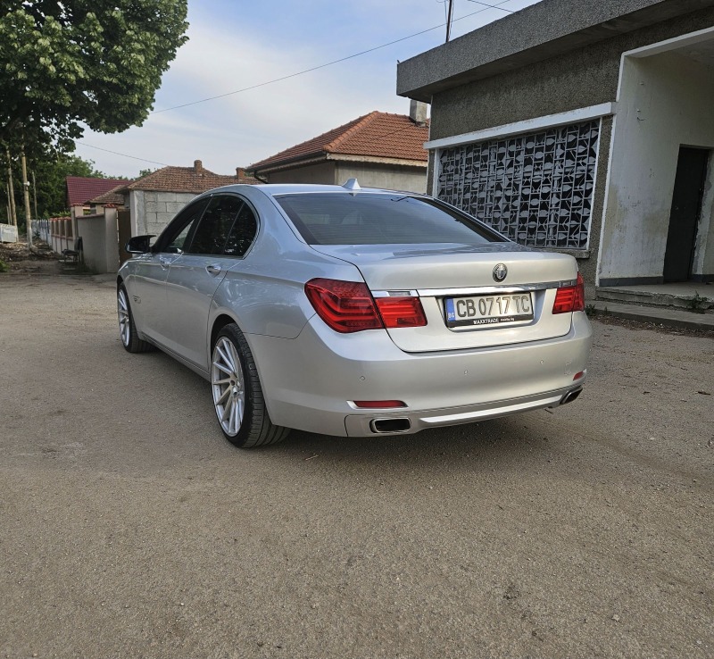 BMW 740, снимка 2 - Автомобили и джипове - 45776133