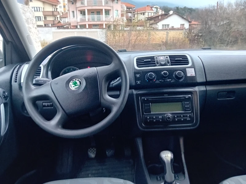 Skoda Fabia 1.6 105k.s Klimatik, снимка 7 - Автомобили и джипове - 48131593