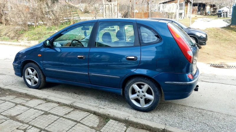 Nissan Almera tino 2.2, снимка 4 - Автомобили и джипове - 49234341