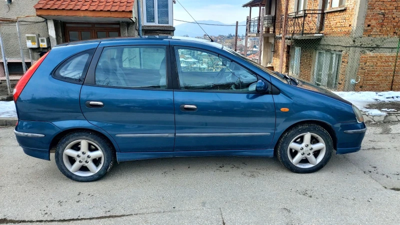 Nissan Almera tino 2.2, снимка 3 - Автомобили и джипове - 49234341