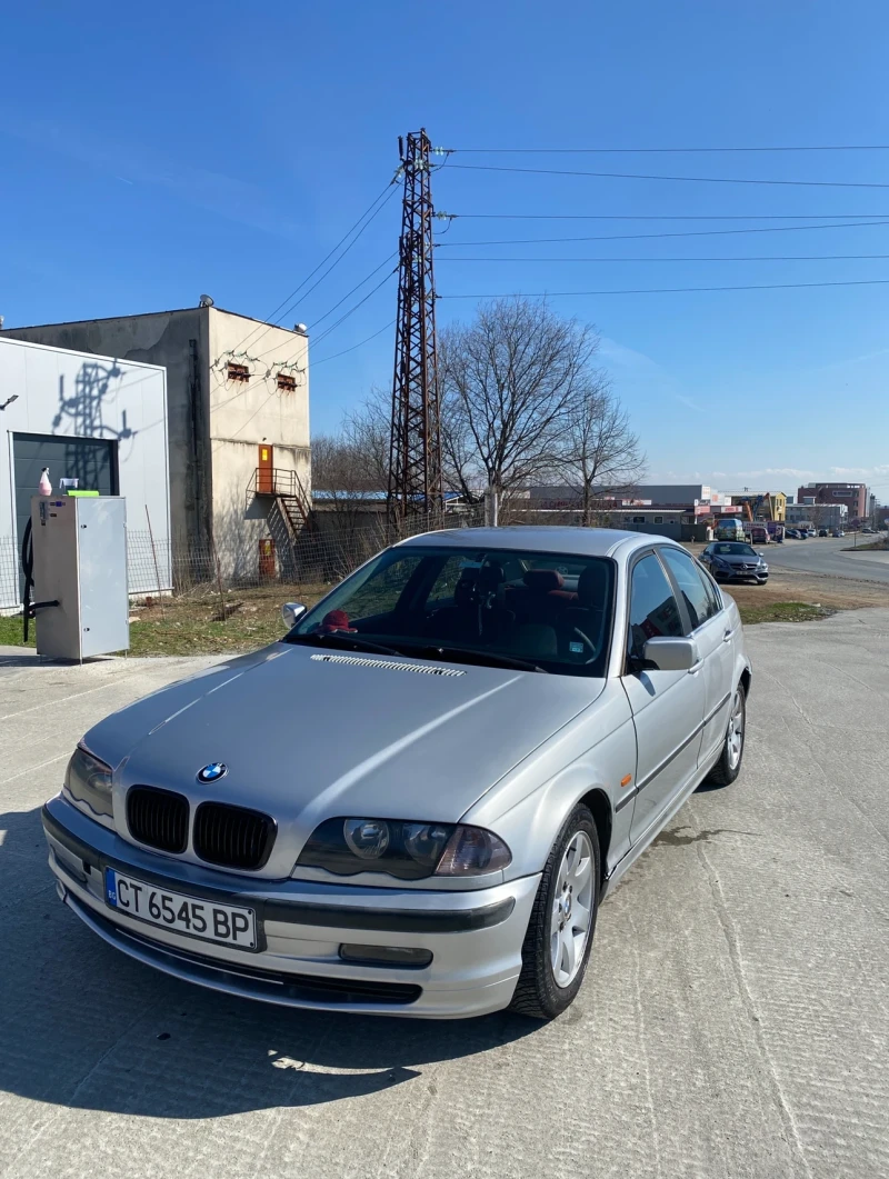 BMW 320, снимка 1 - Автомобили и джипове - 49380719