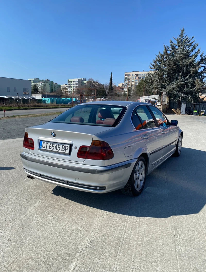 BMW 320, снимка 2 - Автомобили и джипове - 49380719