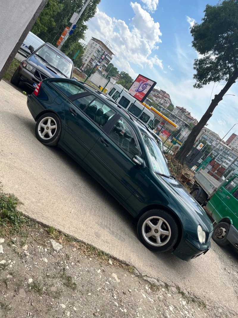 Mercedes-Benz C 180 КОМПРЕСОР//АВТОМАТИК//КОЖА//ГАЗ//НОВ ВНОС, снимка 2 - Автомобили и джипове - 51454561