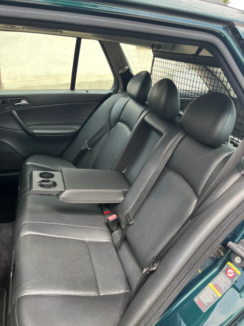 Mercedes-Benz C 180 КОМПРЕСОР//АВТОМАТИК//КОЖА//ГАЗ//НОВ ВНОС, снимка 12 - Автомобили и джипове - 51454561