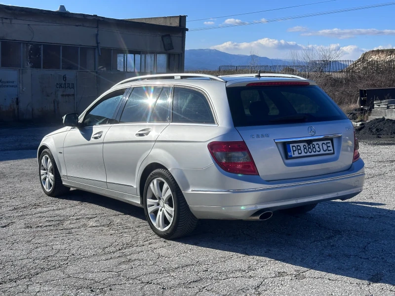 Mercedes-Benz C 220 AVANTGARDE* АВТОМАТ* 646* КАМЕРА* ОБСЛУЖЕНА!, снимка 4 - Автомобили и джипове - 52045746