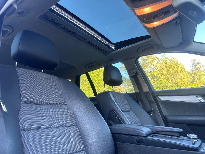 Mercedes-Benz C 220 AVANTGARDE* АВТОМАТ* 646* КАМЕРА* ШИБЕДАХ* НЕМСКА!, снимка 13 - Автомобили и джипове - 52045746