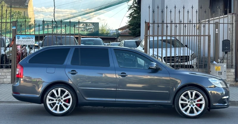 Skoda Octavia 2.0 VRS /Автоматик/Навигация/Нов внос Швейцария, снимка 2 - Автомобили и джипове - 52475890